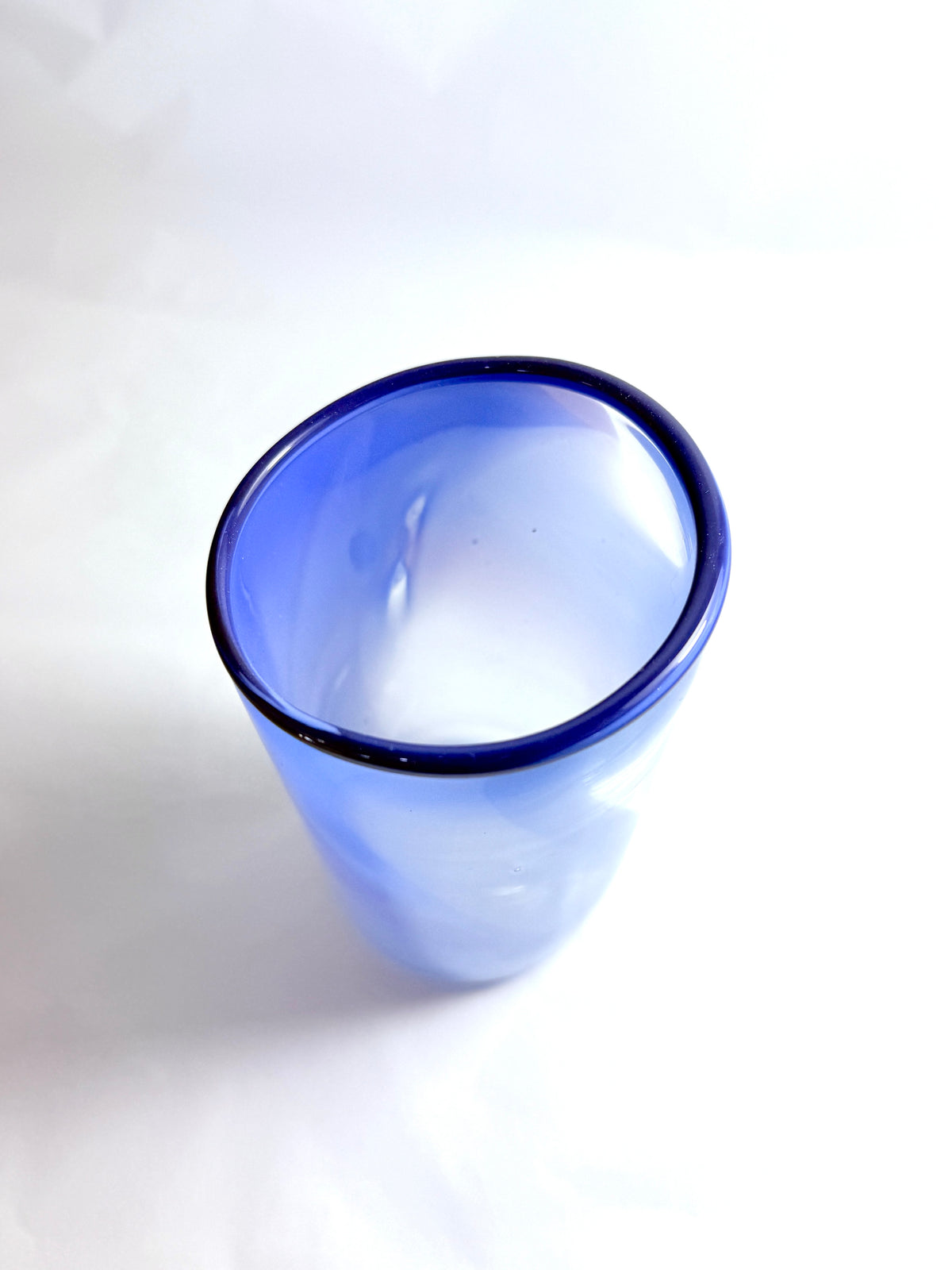 Blue Flow Lipped Cup